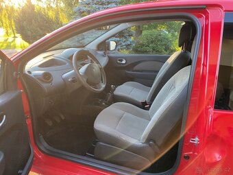 Renault TWINGO II 1.2i 8V 43kW 2011 model 2012 - 7