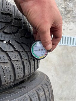 Pneu 205/60/16 - 7