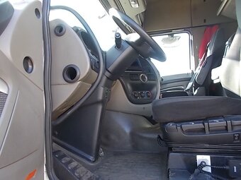 Tahač návěsů DAF LD - 7
