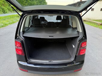 Volkswagen Touran 2.0 TDI 103kw - Klima,Navi - 7