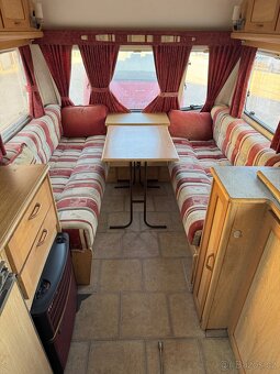 KARAVAN COMPASS CORONA 482 SOLÁRY SPRCHA - 7