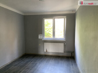 Prodej velkého bytu 3+1 o ploše 73,4 m2 + L/S, obec Všeradic - 7