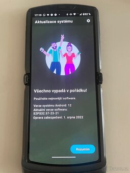 Motorola Razr 5g - 7