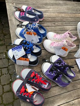 Kotníčkové dívčí tenisky CROCS vel.31/32 - C13 - 7