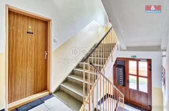 Prodej bytu 2+1, 77 m², Ostrov, ul. Komenského - 7