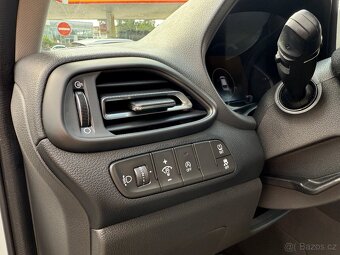 Hyundai i30 1.5 T-GDI MH • 3/2022 • 117kw • Původ ČR • ACC - 7