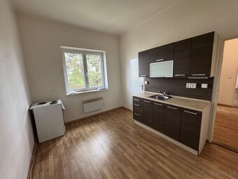 Pronájem bytu 2+kk+komora+šatna PETŘVALD - 7