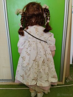 Porcelánová značená panenka - 7
