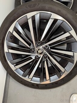 Prodám kompletní sadu letních kol pro Škoda superb - 7