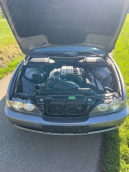 BMW E39 520i Manuál M54B22 Lifestyle - 7