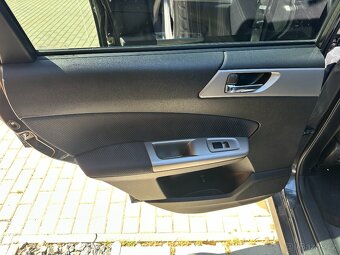 Subaru Forester 2,5 XT - 7