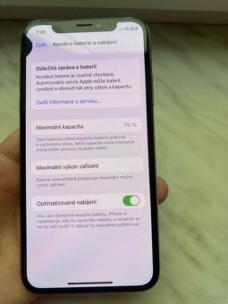 iPhone X , 64 GB - 7