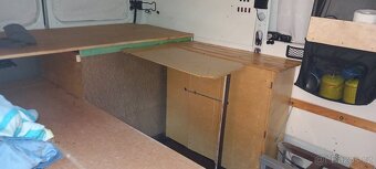 Renault Master 2,5 dci, vestavba spaní - 7