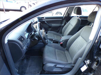 VW Golf 1,6 MPI KLIMATIZACE-Hned odjíždíte - 7