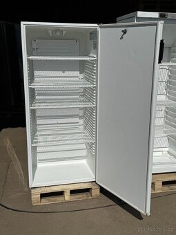 Profi lednice 70x65x155cm - 7