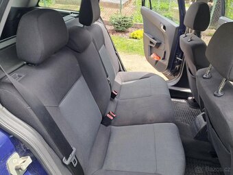 Opel Astra H combi - 7