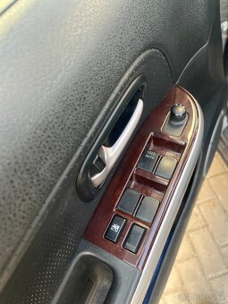Suzuki Grand Vitara 2.0 LPG automat 4x4 - 7