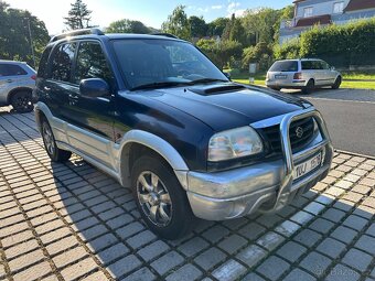 2x Suzuki Grand Vitara 2,0 HDi 80 kW 4x4 - 7