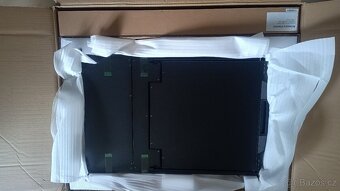 ATEN CL-1308N-C 8-port KVM switch 19″ LCD – nové, bez záruky - 7