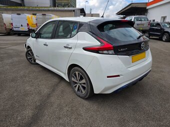 Nissan Leaf 2018 na náhradní díly / bílá barva - 7