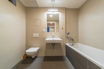 Pokoj s trvalým pobytem — Praha 5, Hlaváčkova 1334/19 - 7