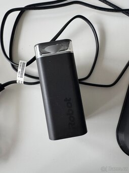 Robotický vysavač Roomba i7 + HEPA filtr - 7