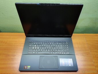 Obří 18" Msi,RTX-5070 Mux,R-9,QHD+,M.2 1TB - 7