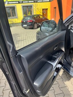 CITROEN C-CROSSER 2,2 hdi 7 míst, 2009 - 7