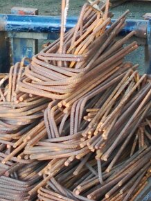 Roxory, betonářská ocel a další hutní materiál - viz foto. - 7