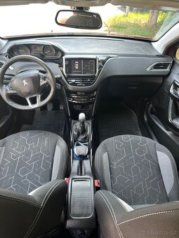 Peugeot 1.2 pur Tech 2008 - 7