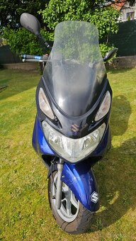 Suzuki Burgman 150 - 7