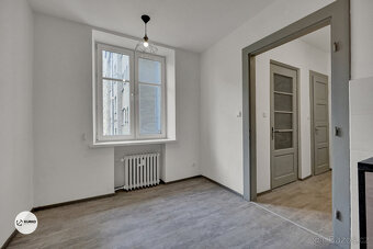 Bytová jednotka o dispozici 1+1+ komora, 40 m2 v cihlovém do - 7