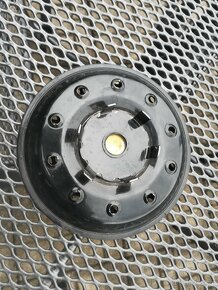 Středový kryt kola na Cadillac, prumer 16 cm - 7