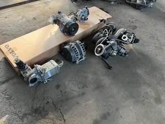 Motor D4204T23 173kW Volvo V90CC - 7