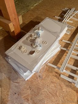 Šatna - regály Ikea Elvarli - 7