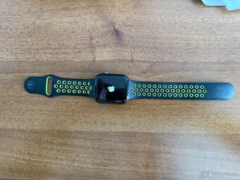 Apple Watch Series 6 44 mm - 7