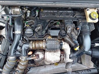 Citroen C4 1.6 HDi ( 68 kW - 9HP ) r.v.2012 - 7
