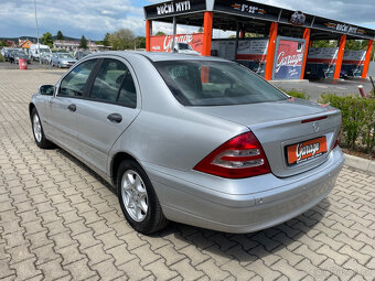 Mercedes-Benz Třídy C 1.8i 203 Kompressor sedan - 7