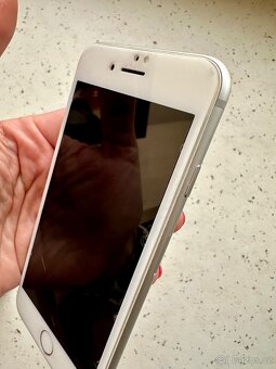Apple iPhone 8 64GB white - 7