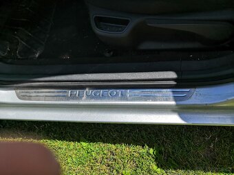 Peugeot 407 SW 1.6 hdi 2010 - 7