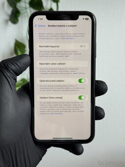 iPhone 11 64GB - 96% baterie, DPH - 7