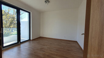 Pronájem krásného bytu 2+kk 44 m² Hradec Králové - 7