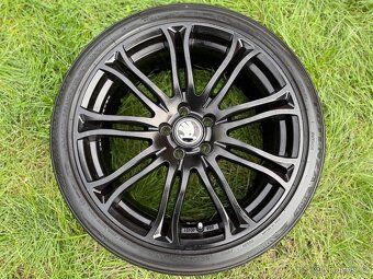 Kompletní letní Alu kola WheelWorld - 235/40 R19 XL - 5x112 - 7
