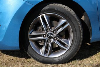 Hyundai i30 1.6 GDI 99 kW, kombi, 95 821 km – bohatá výbava - 7