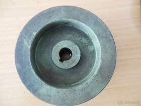 Řemenice prodám. - 7