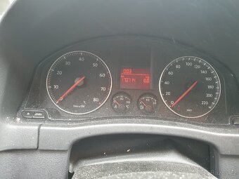 Volkswagen Golf Plus V – 1.4 BCA (170 000 km) – nepojízdné - 7