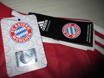 Predzápasový futbalový dres Bayern Mníchov - 7
