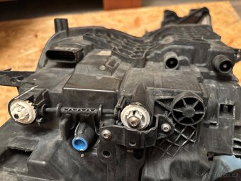 Světlomety Volvo v60 - 7