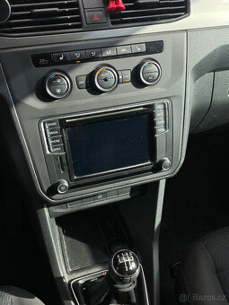 VW Caddy Life Tramper 2.0 TDI 75 KW-spací vestavba - 7