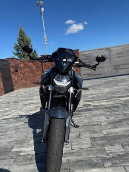 F 900 R - 7